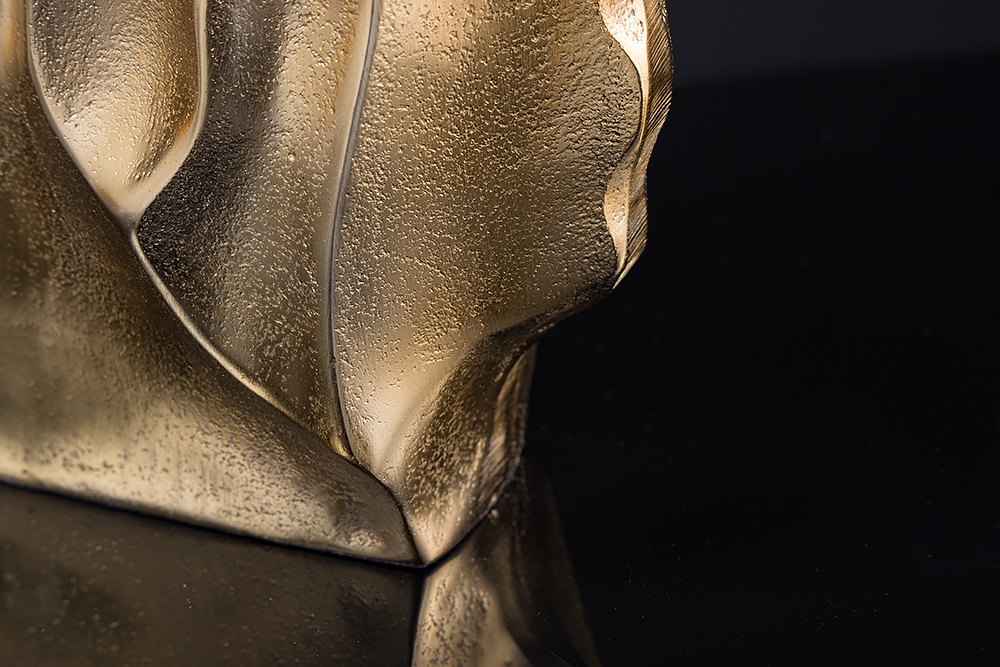 Handgefertigte Vase LIQUID 30cm gold Metall Hammerschlag Design