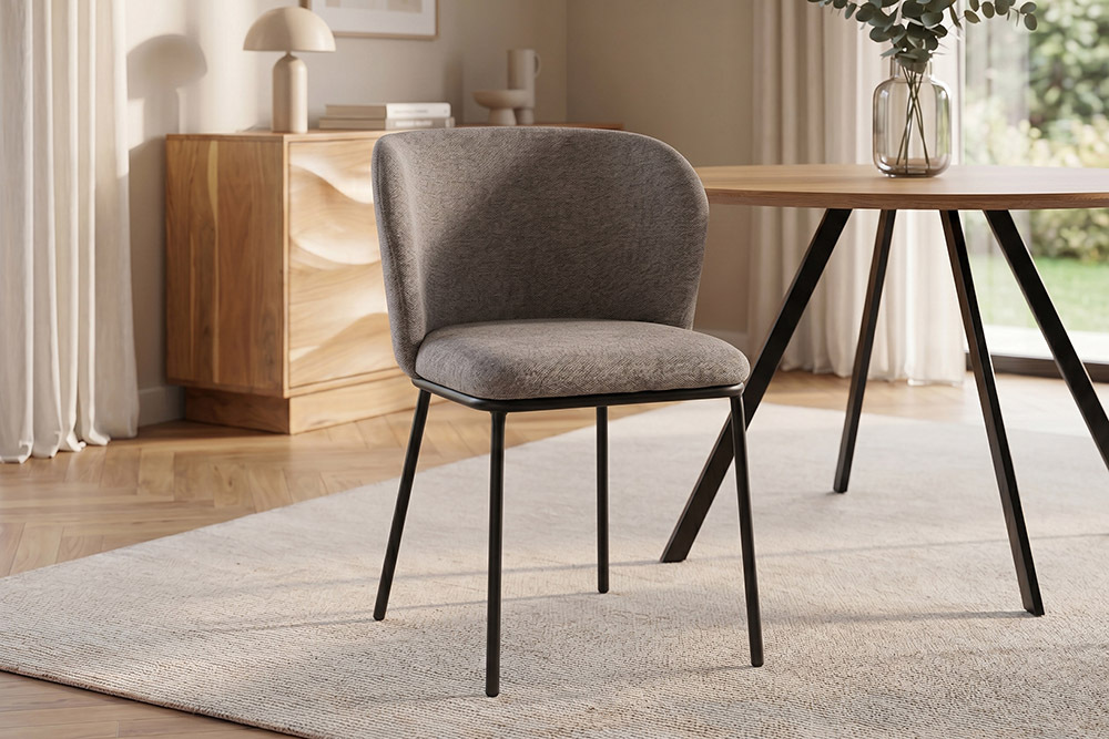 Design Stuhl LYON grau beige Chenille schwarze Metallbeine