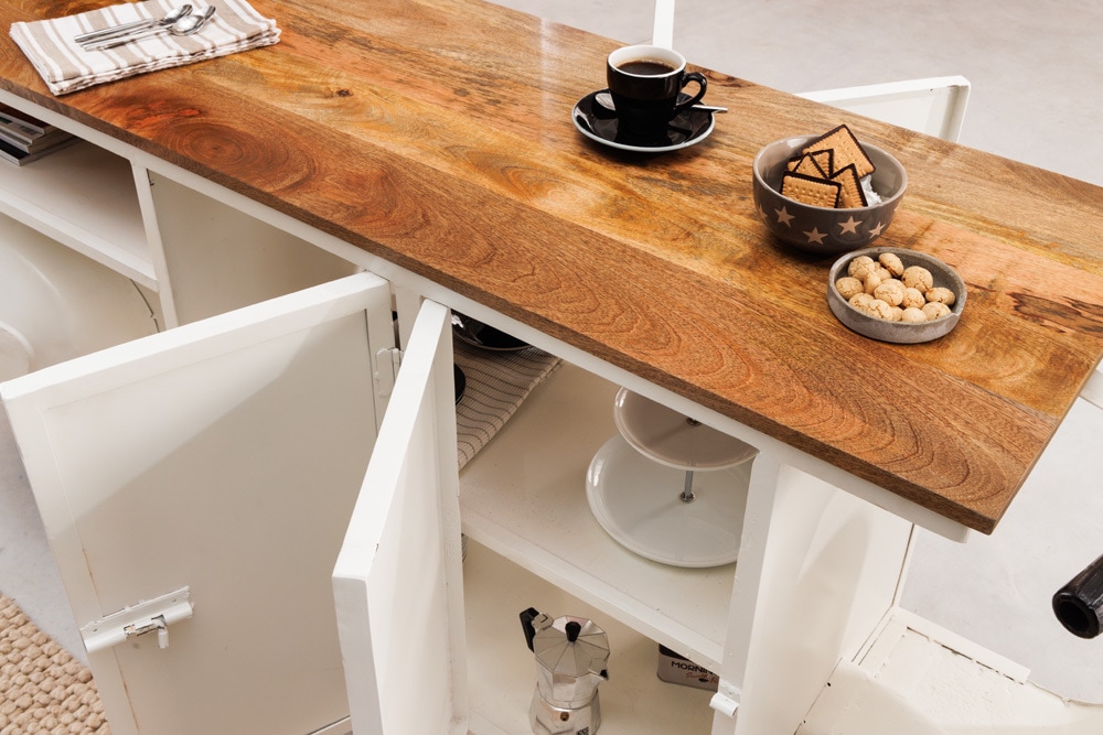 Extravaganter Barschrank SCOOTER 250cm weiß Retro-Konsole Motorroller mit Mangoholz Upcycling