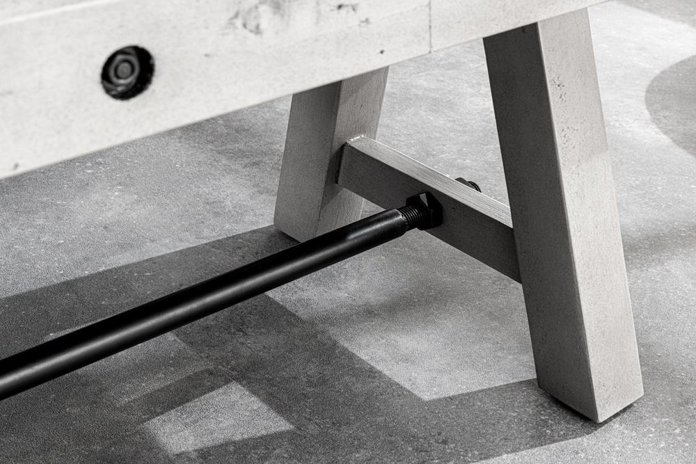 Industrial Sitzbank FINCA 200cm grau Pinie recyceltes Massivholz Eisen