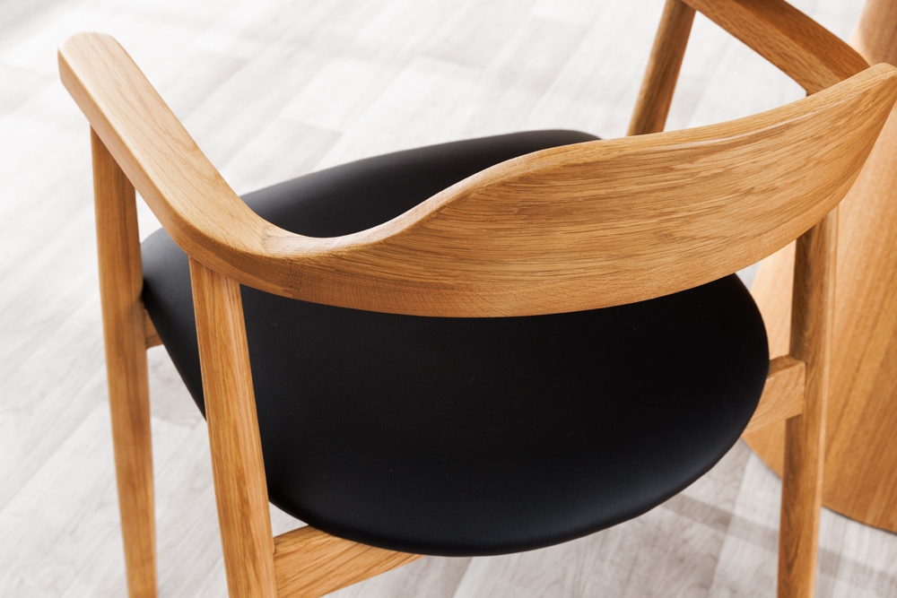 Retro Stuhl VALHALLA WOOD matt-braun Eiche Massivholz mit Armlehne