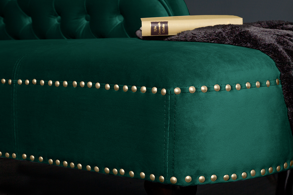 Design Récamière CHESTERFIELD 170cm smaragdgrün Samt Knopfheftung Nietenbesatz