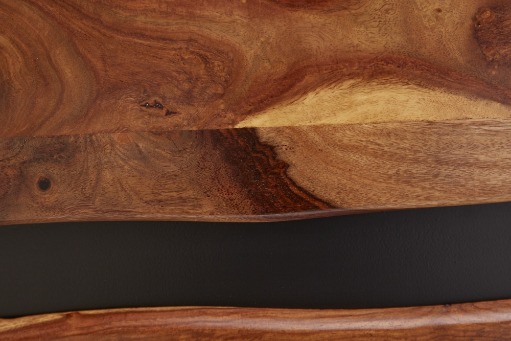 Massives TV-Lowboard AMAZONAS 160cm braun Sheeshamholz mit Baumkante