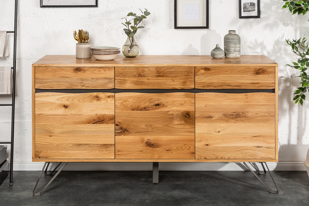 Massivholz Sideboard LIVING EDGE 160cm Wildeiche Metall schwarz Baumkante mit Schubladen