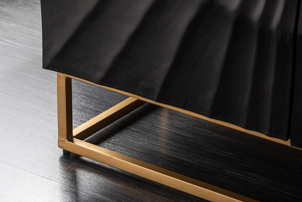 Massives Sideboard SCORPION 140cm schwarz Mangoholz aufwendige 3D Schnitzereien