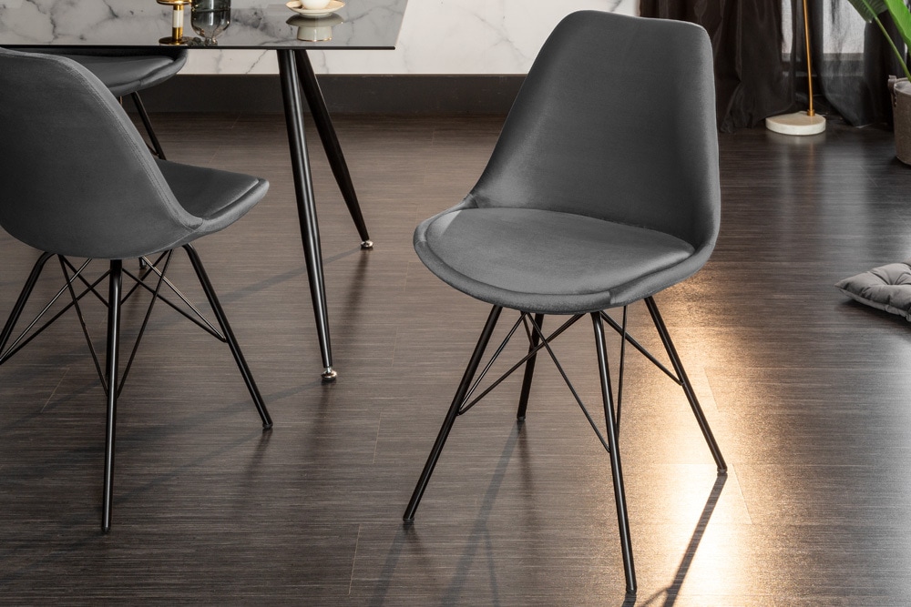 Design Stuhl SCANDINAVIA MEISTERSTÜCK grau Samt schwarze Metallbeine