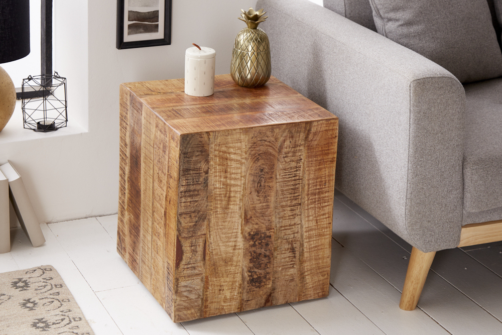 Massiver Beistelltisch FACTORY 45cm natur Mangoholz geflammt auf Rollen