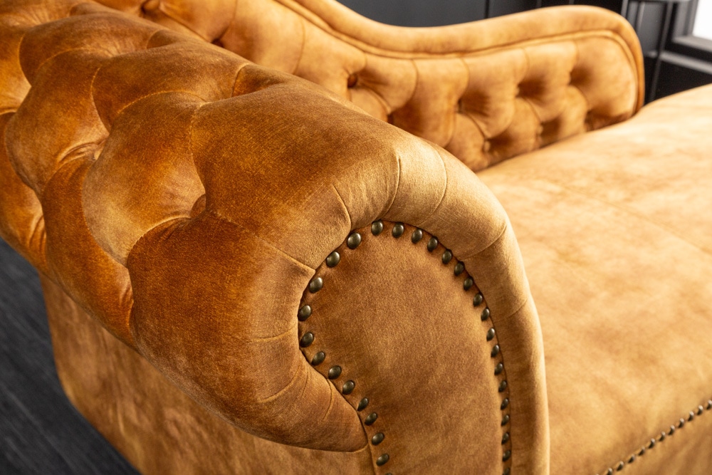 Design Récamière CHESTERFIELD 170cm senfgelb Samt Knopfheftung Nietenbesatz