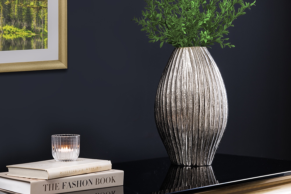 Handgefertigte Deko-Vase ELEGANCE 35cm silber Metall Hammerschlag Design