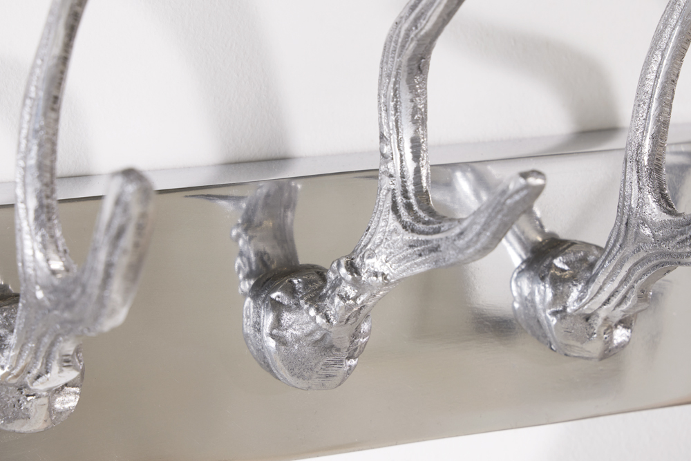 Dekorative Wandgarderobe DEER 50cm silber Aluminium poliert Hirschgeweih Kleiderhaken