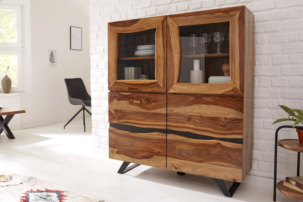 Massives Highboard AMAZONAS 140cm braun Sheeshamholz Vitrine mit Baumkante