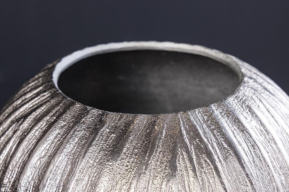 Handgefertigte Deko-Vase ELEGANCE 25cm silber Hammerschlag Design