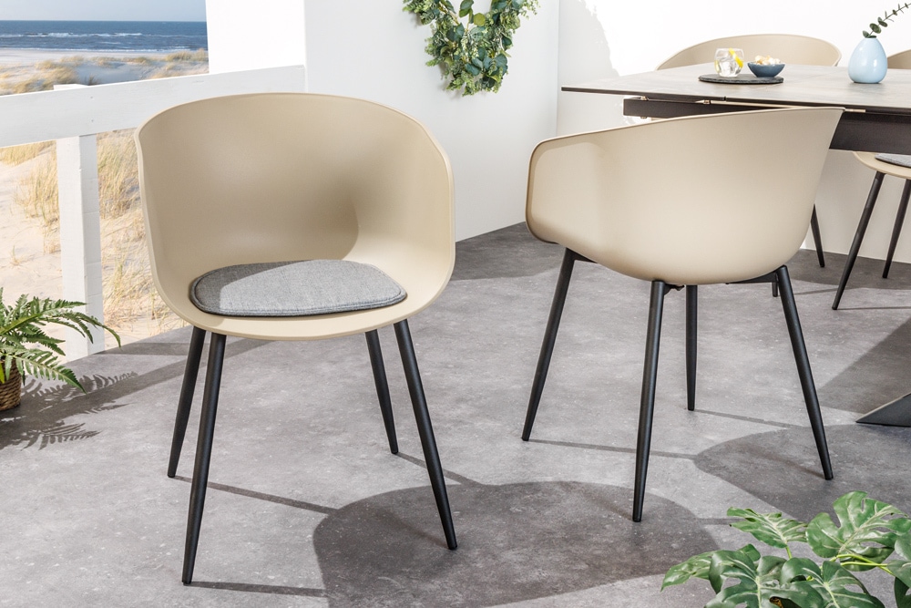 Moderner Stuhl DESIGNO greige schwarz Kunststoff Gartenstuhl mit Armlehnen Indoor Outdoor