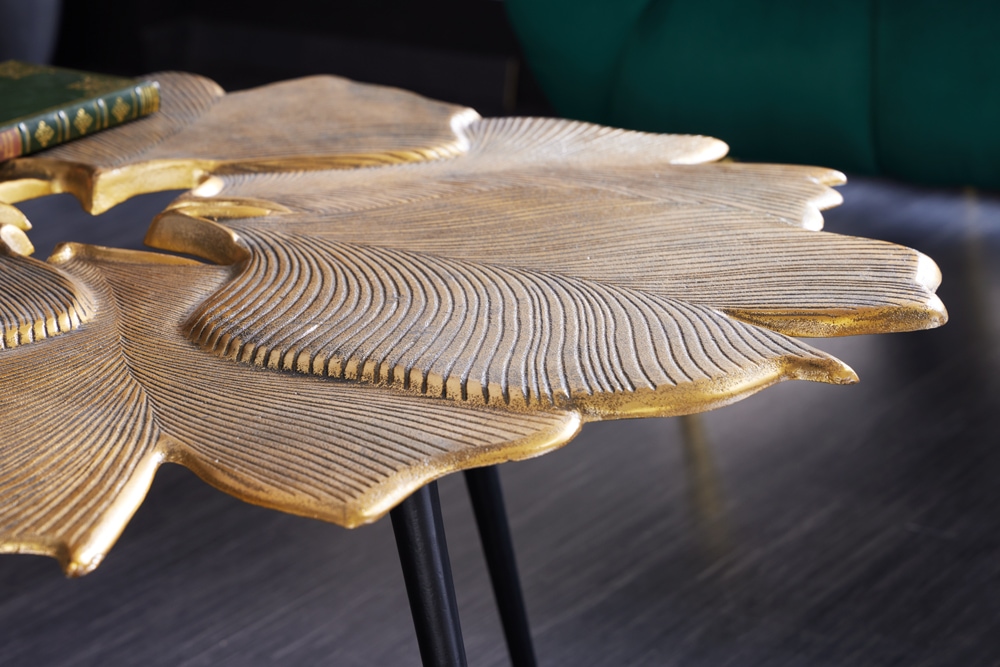 Dekorativer Couchtisch GINKGO 95cm gold schwarz handmade Metall