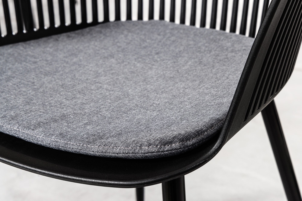 Design Stuhl AIRE schwarz Kunststoff Stahlgestell Indoor Outdoor inkl. Kissen