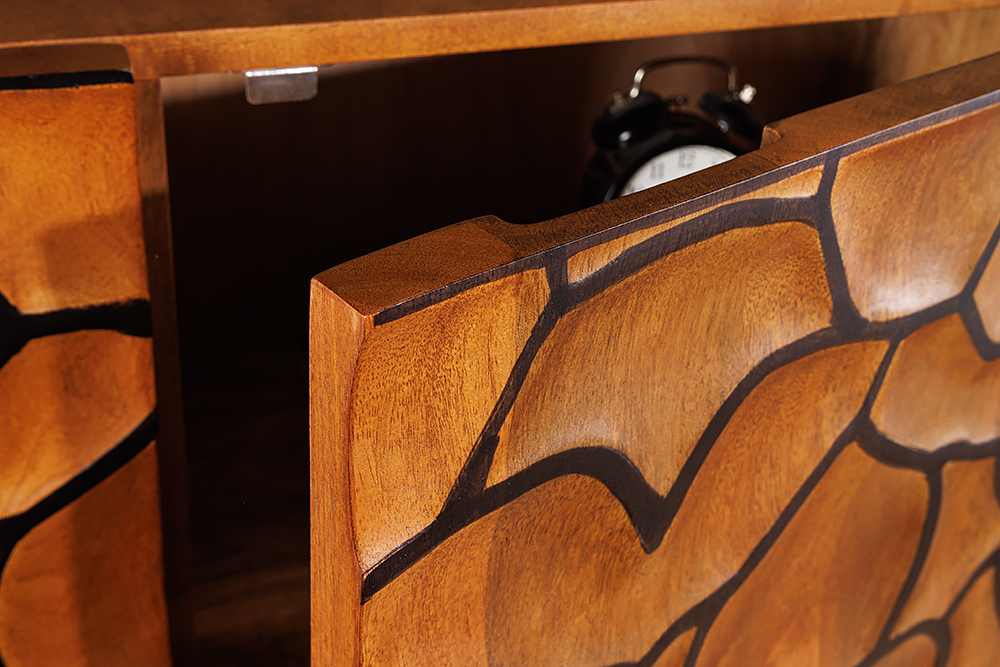 Massivholz Highboard VULCANO 120cm braun Mangoholz mit 3D Schnitzereien handmade Metallgestell schwarz