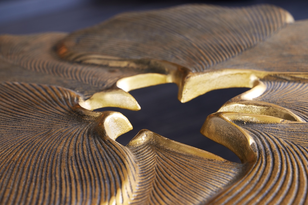 Dekorativer Couchtisch GINKGO 95cm gold schwarz handmade Metall
