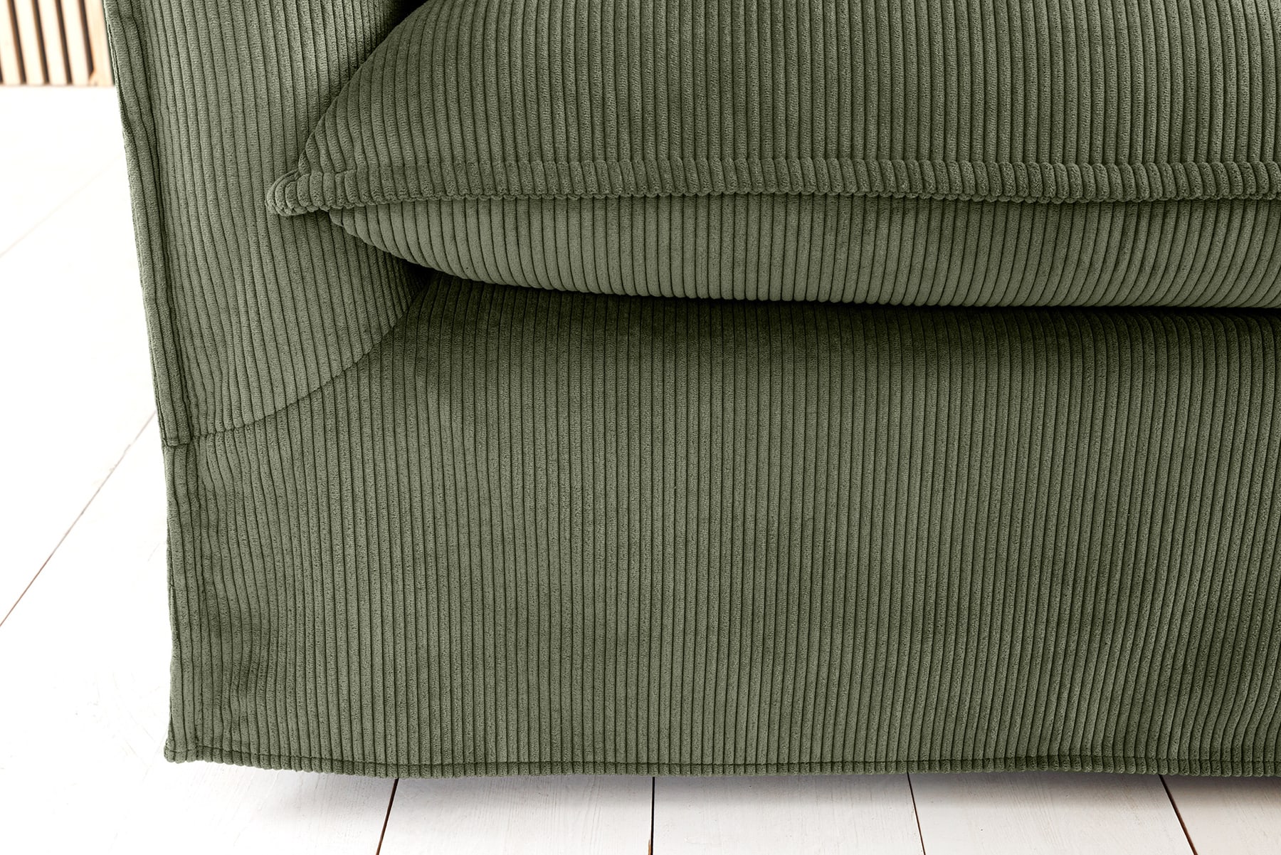 Großes 3-Sitzer Sofa HEAVEN 200cm grün Cord Federkern Hussensofa