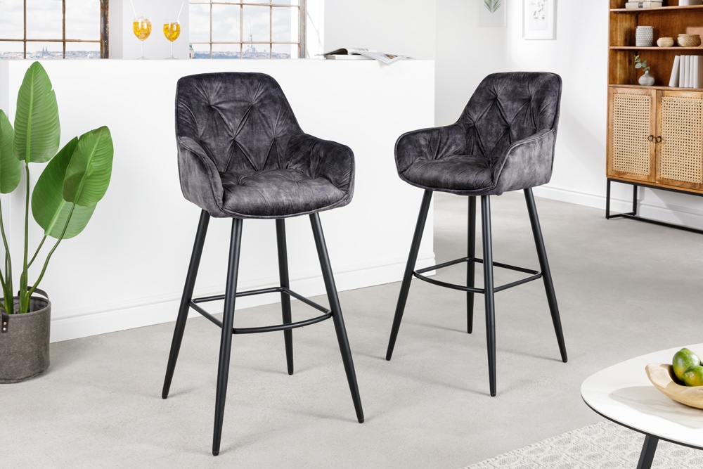 Design Barhocker MILANO grau Samt Barstuhl mit Lehne Metall schwarz Chesterfield-Steppung Design Barhocker MILANO grau Samt Barstuhl mit Lehne Metall schwarz Chesterfield-Steppung