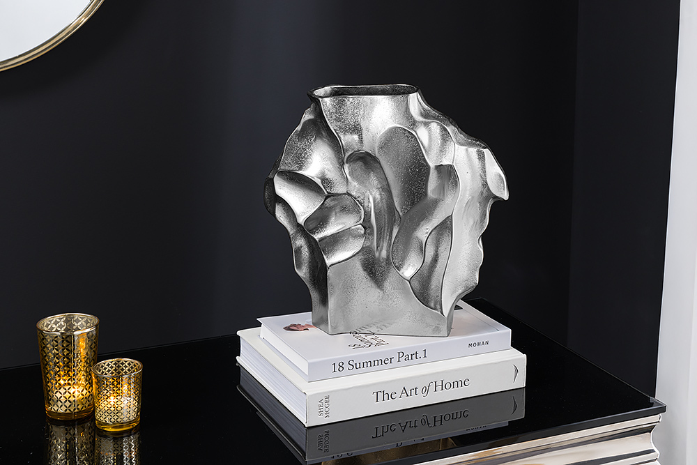 Handgefertigte Vase LIQUID 30cm silber Metall Hammerschlag Design