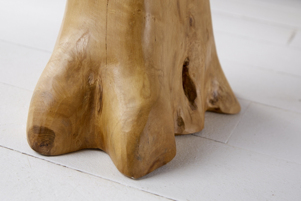 Massiver Beistelltisch ROOT 60cm Teakholz mit Jahresringen