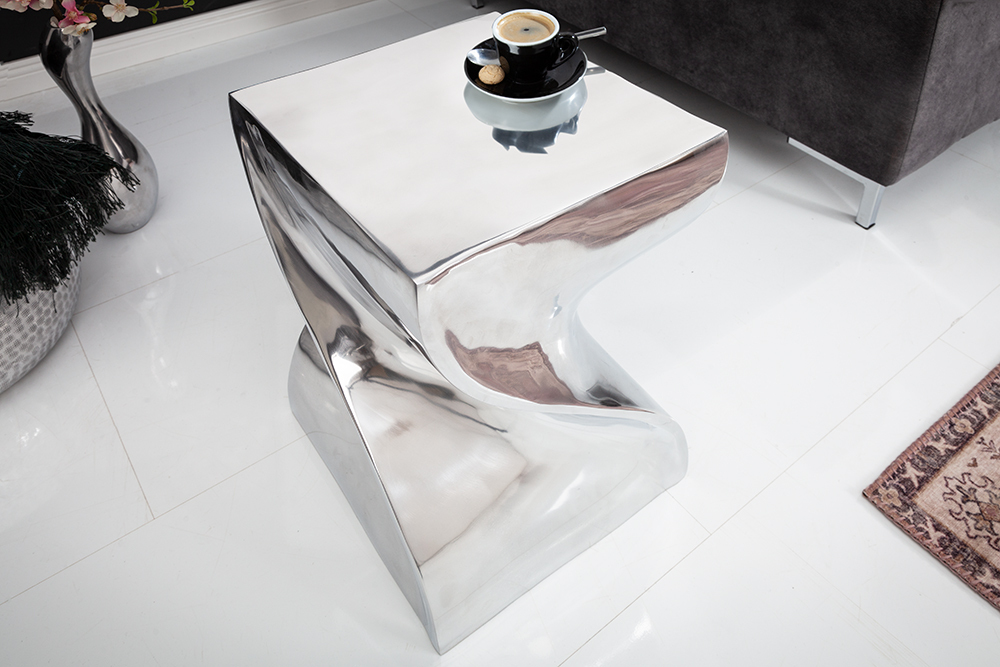 Skulp­tu­raler Beistelltisch TWIST 45cm silber Aluminium poliert Sitzhocker Modern Design