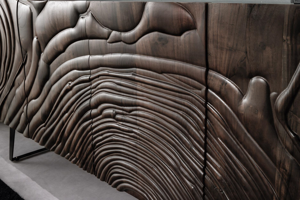 Massives Sideboard FLUID 175cm braun Mangoholz 3D-Design Kufengestell