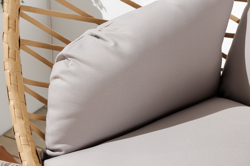 In- und Outdoor Hängesessel IBIZA natur beige Rattan mit Gestell wetterfest inkl. Kissen