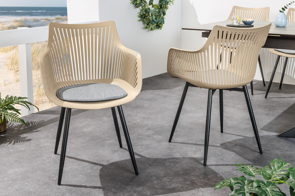 Design Stuhl SIGNUM greige schwarz Kunststoff Indoor Outdoor mit Armlehnen Design Stuhl SIGNUM greige schwarz Kunststoff Indoor Outdoor mit Armlehnen