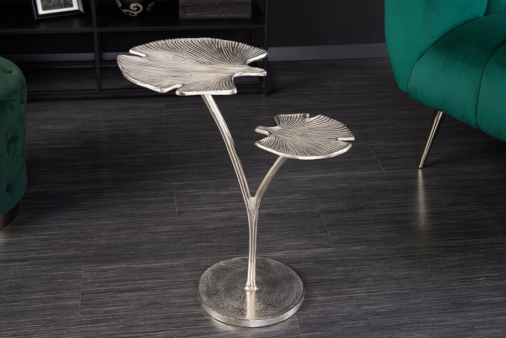 Dekorativer Beistelltisch GINKGO LEAFS 50cm silber handmade Metall