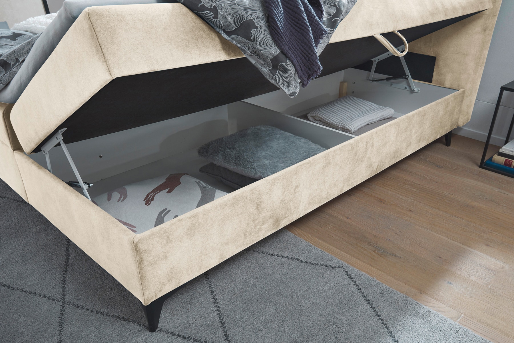 Design Boxbett DECADENCIA 180x200cm beige Samt mit Stauraum Matratze Topper