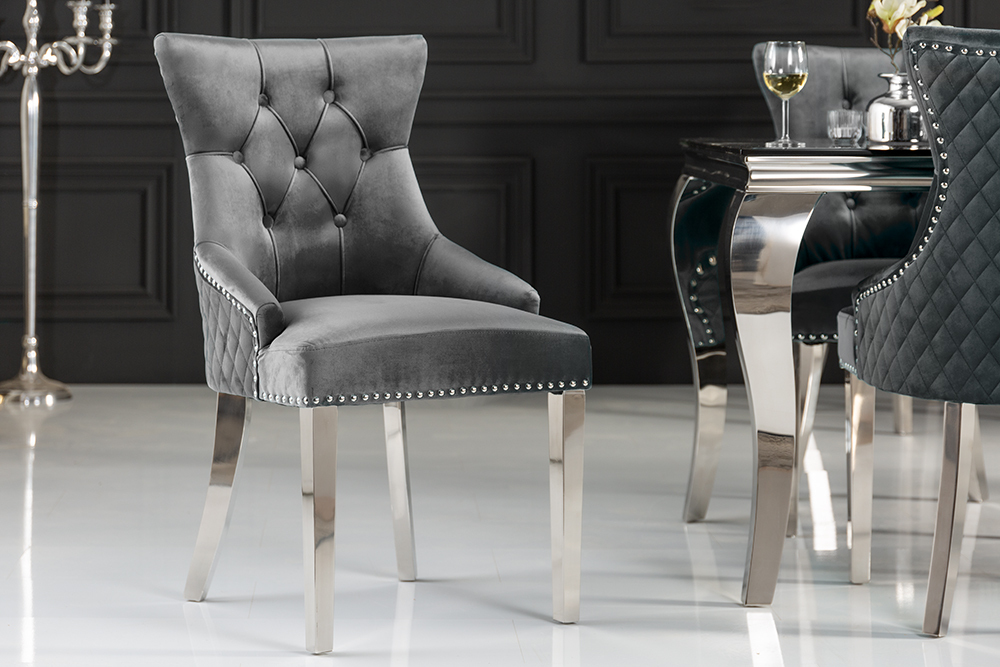 Eleganter Stuhl CASTLE DELUXE grau Samt Löwenkopf Chesterfield Design Esszimmerstuhl Nieten