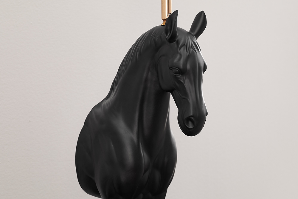 Extravagante Tischlampe BLACK BEAUTY 75cm schwarz gold Pferde-Skulptur