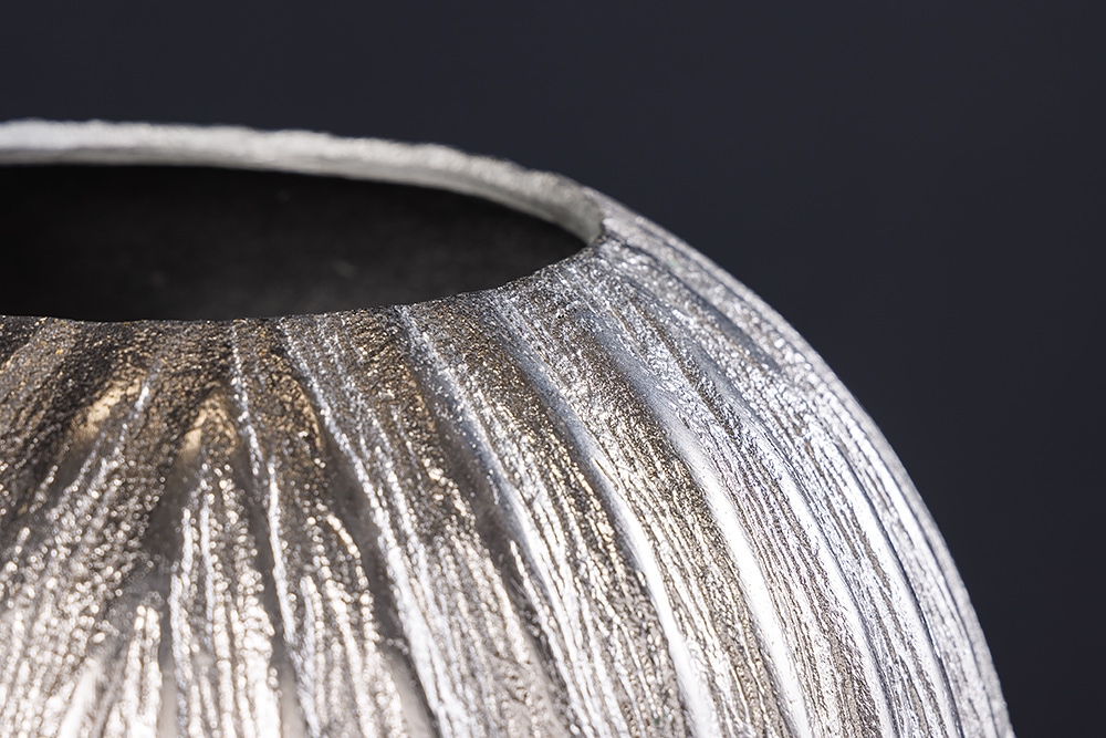 Handgefertigte Deko-Vase ELEGANCE 25cm silber Hammerschlag Design