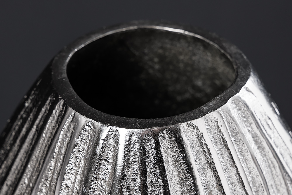 Handgefertigte Deko-Vase ELEGANCE 35cm silber Metall Hammerschlag Design