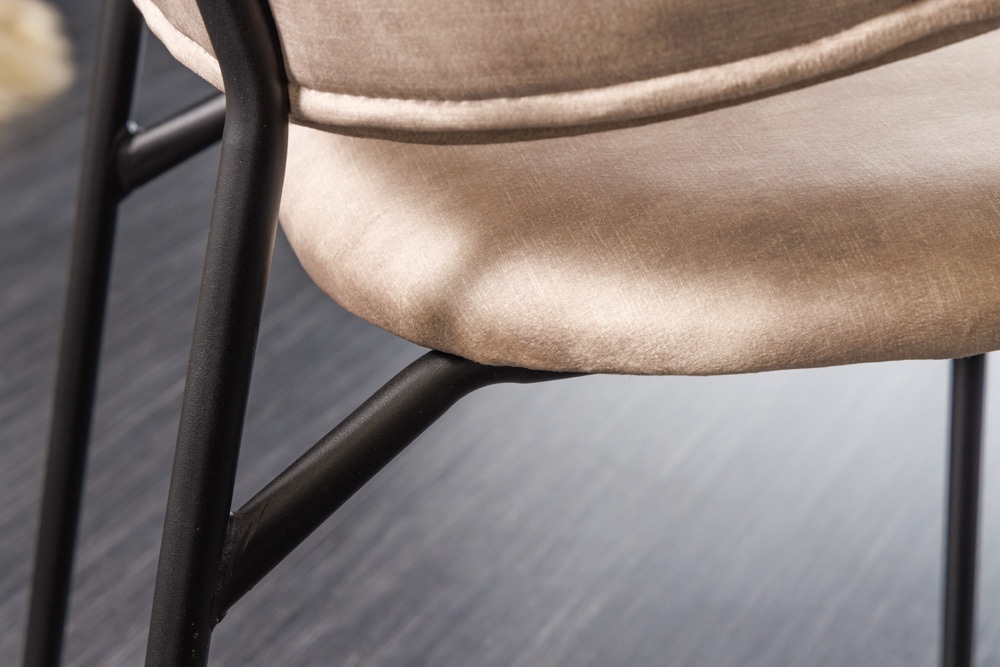 Design Stuhl VOGUE champagner greige Samt schwarze Metallbeine