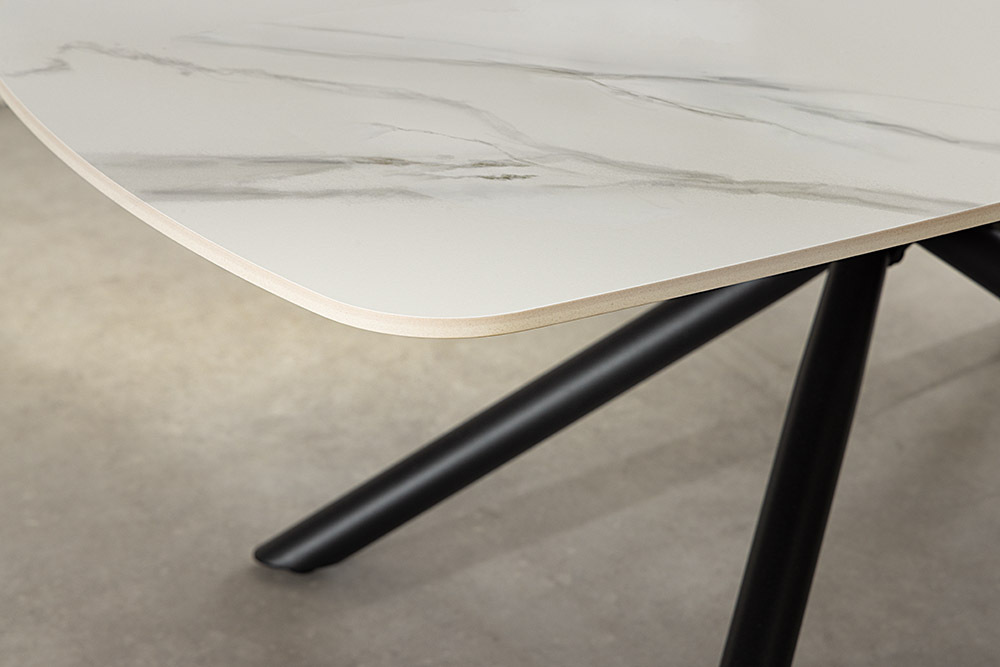 Design Couchtisch OSAKA 110cm weiß Keramik schwarz Sterngestell Metall