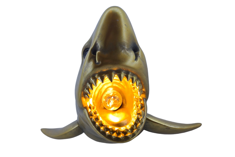 Moderne Wandlampe SHARK 40cm gold Hai-Skulptur handmade Moderne Wandlampe SHARK 40cm gold Hai-Skulptur handmade