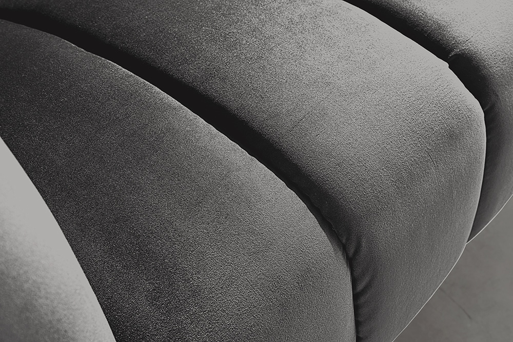 Design 2-Sitzer Sofa NOBLESSE 165cm grau Samt schwarze Metallfüße Federkern