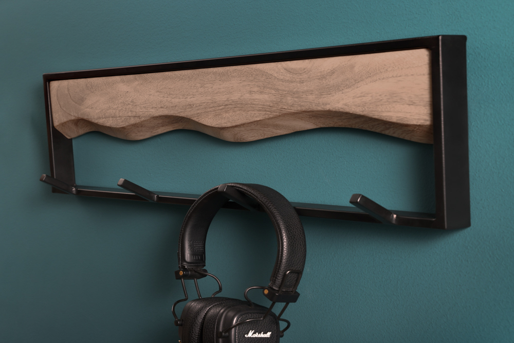 Massive Wandgarderobe AMAZONAS 60cm Mangoholz Metall schwarz mit 4 Kleiderhaken