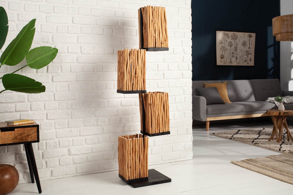 Handgefertigte Stehlampe EUPHORIA 154cm Longan-Holz mit vier Schirmen