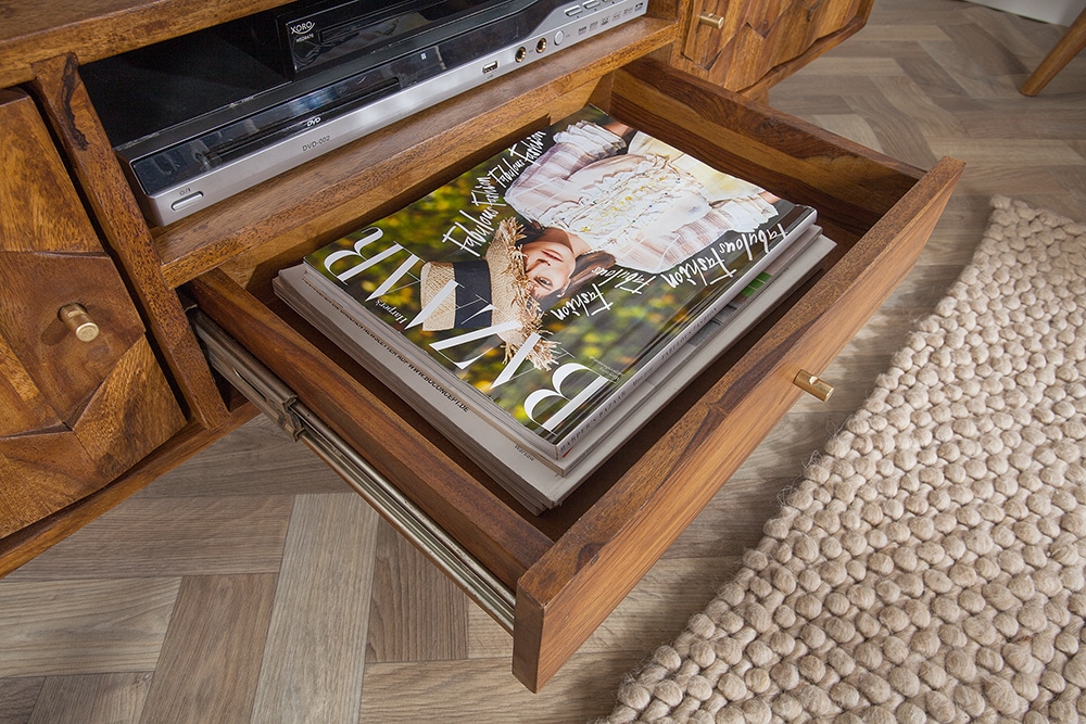 Massives TV-Board MYSTIC LIVING 140cm braun Sheesham Massivholz stone finish 3D -Front