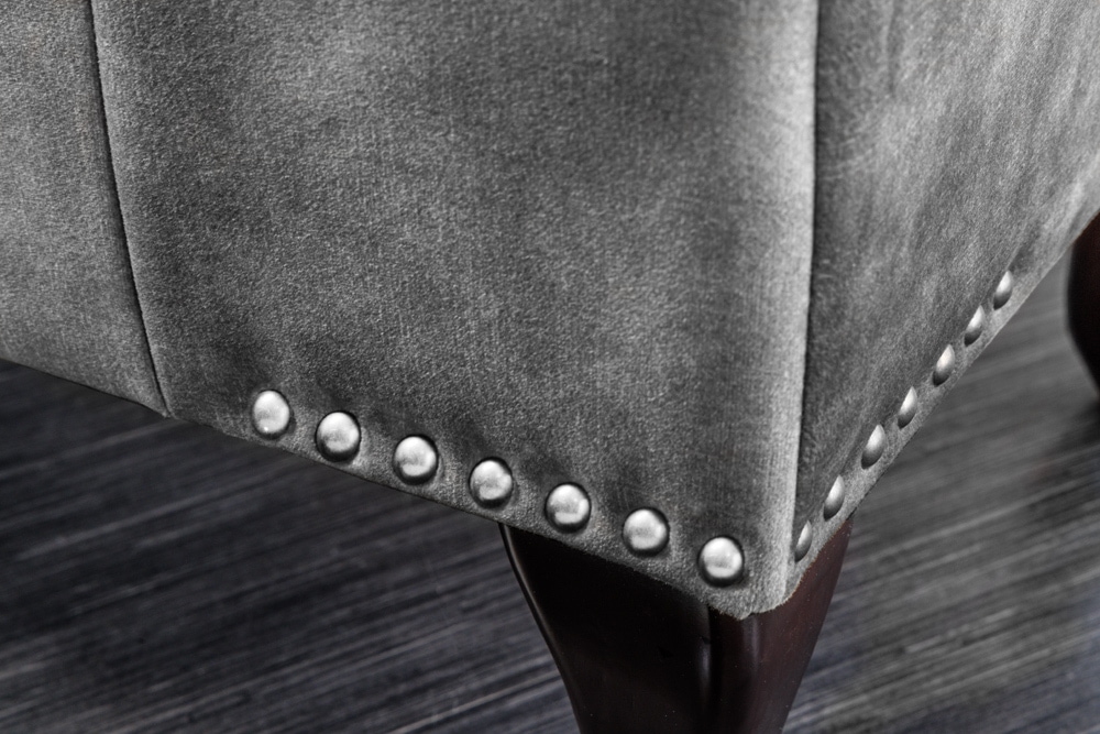 Design Sitzhocker CHESTERFIELD 80cm grau Samt Knopfheftung Nietenbesatz