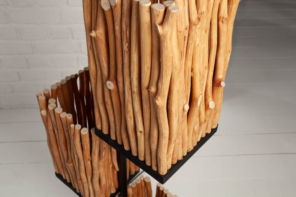 Handgefertigte Stehlampe EUPHORIA 154cm Longan-Holz mit vier Schirmen