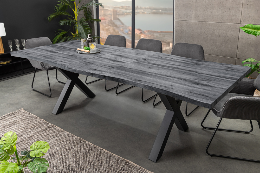 Ausziehbarer Esstisch WILD 160-200cm grau gekälkt Wildeichen-Design Baumkante schwarz
