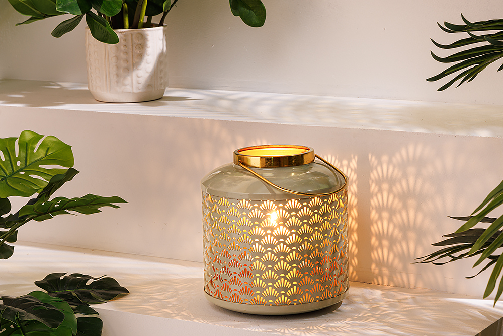 Deko Windlicht CANDLELIGHT 20cm beige-grün Metall handmade Laterne