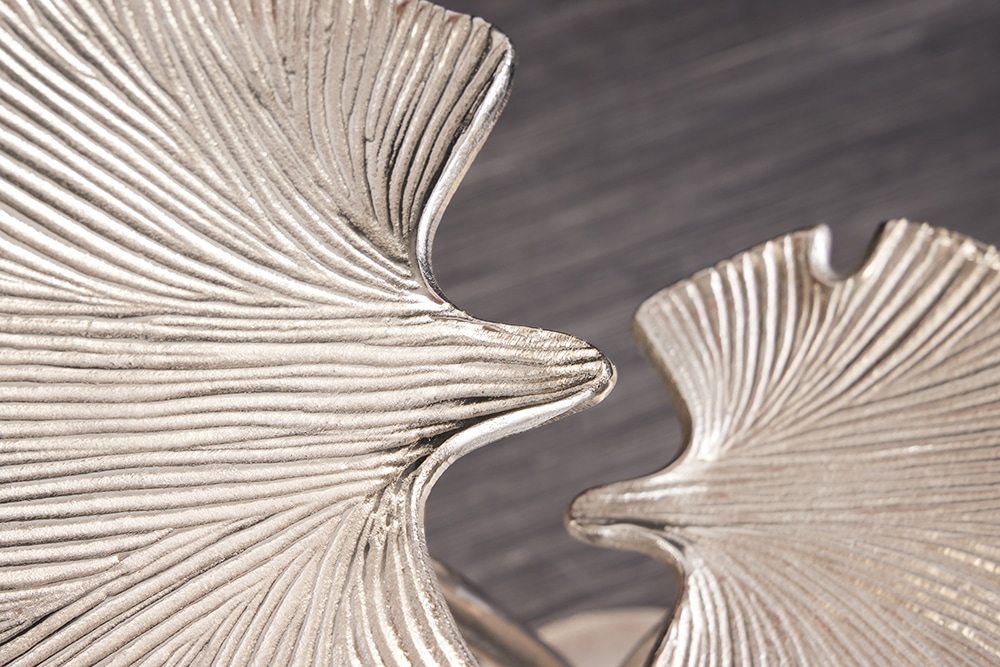 Dekorativer Beistelltisch GINKGO LEAFS 50cm silber handmade Metall