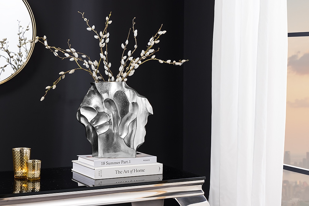 Handgefertigte Vase LIQUID 25cm silber Metall Hammerschlag Design