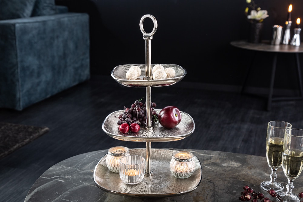 Moderne Etagere ORIENT 45cm silber Hammerschlag-Design mit drei Etagen Moderne Etagere ORIENT 45cm silber Hammerschlag-Design mit drei Etagen