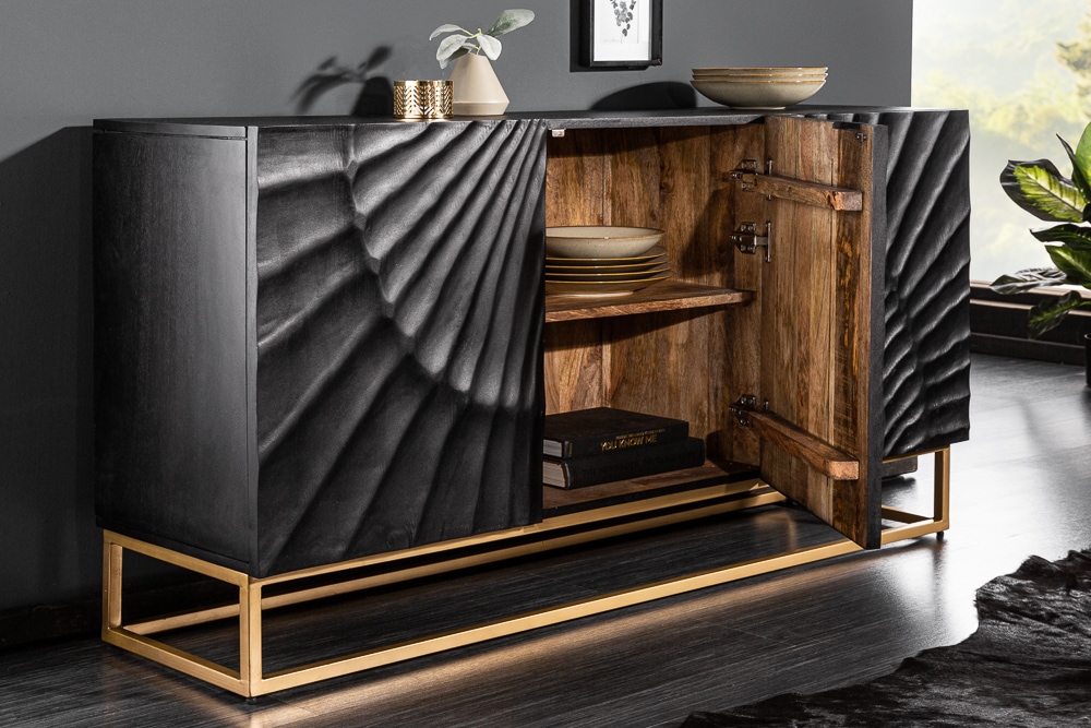 Massives Sideboard SCORPION 140cm schwarz Mangoholz aufwendige 3D Schnitzereien
